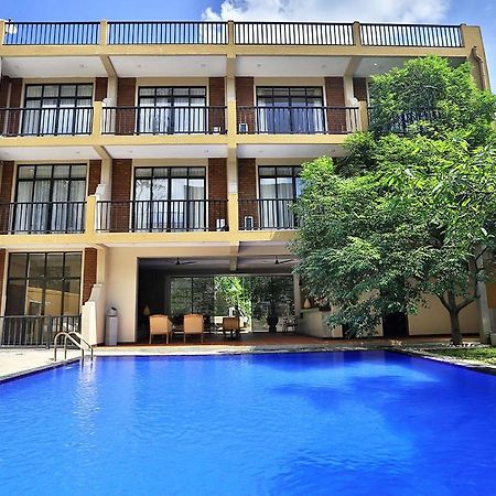 Lily'S Resort Habarana Exterior foto