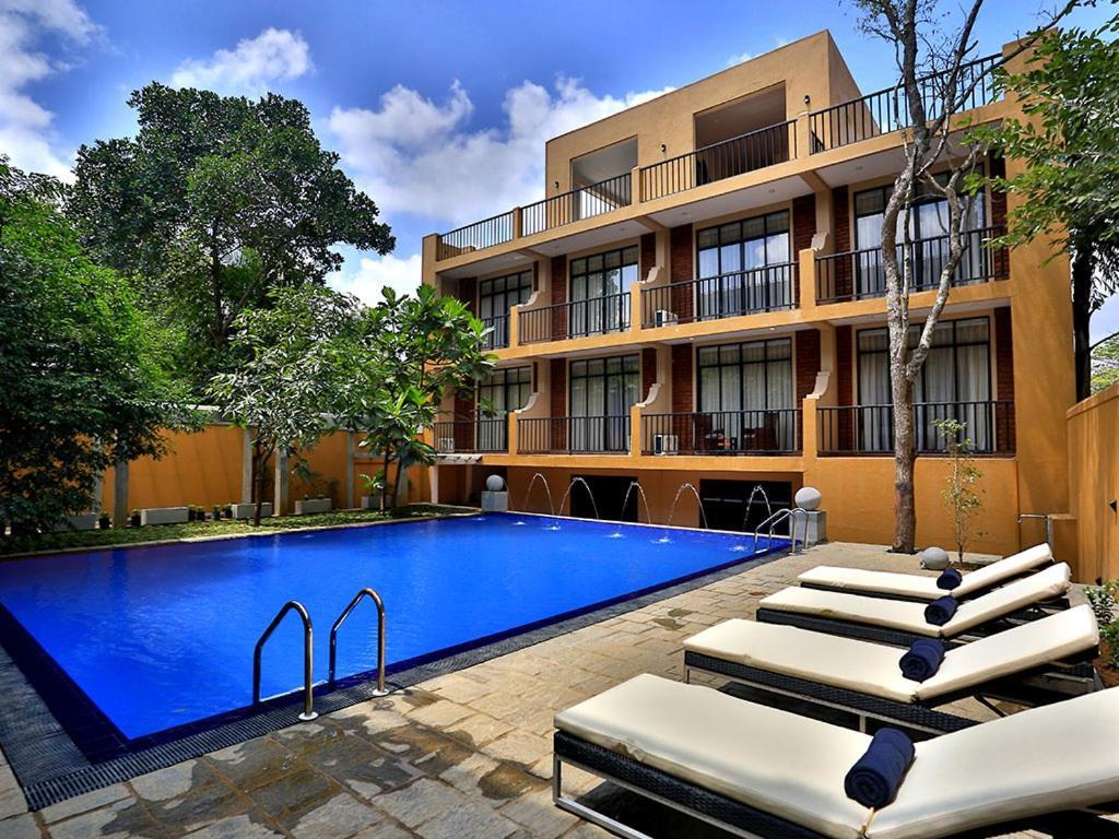 Lily'S Resort Habarana Exterior foto