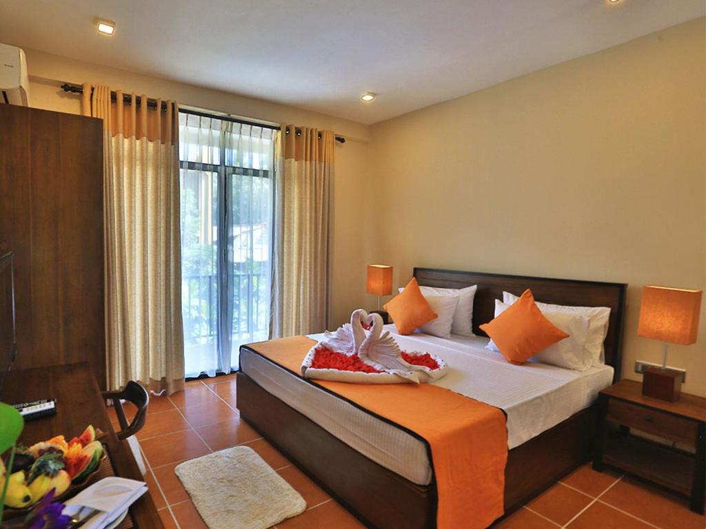 Lily'S Resort Habarana Exterior foto